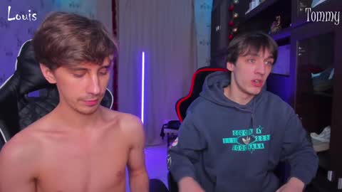 Snapshot of esthetics_boys chatting on 17, 1, 2025 LOUIS online show from 17, 1, 2025