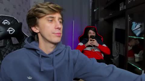 Snapshot of esthetics_boys chatting on 3, 3, 2025 LOUIS online show from 3, 3, 2025