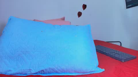 Estrella online show from 26, 2, 2025