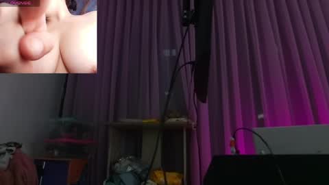 Snapshot of estrella_hanks_ chatting on 21, 4, 2026 Estrella online show from 21, 4, 2026