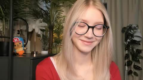 Natalie online show from 25, 2, 2026