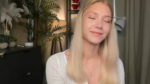 Natalie online show from 10, 7, 2026
