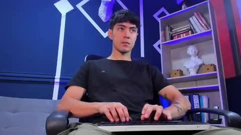 Etham online show from 3, 10, 2025