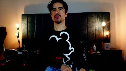 Snapshot of ethan_briggs chatting on 6, 5, 2026 ethan online show from 6, 5, 2026