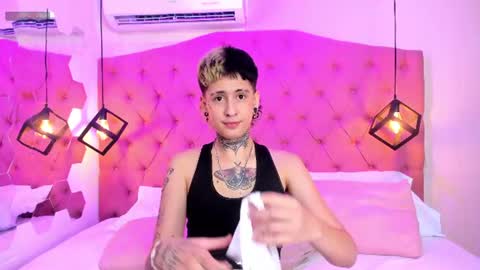 Snapshot of ethan_lennox_ chatting on 2, 8, 2026 Ethan online show from 2, 8, 2026