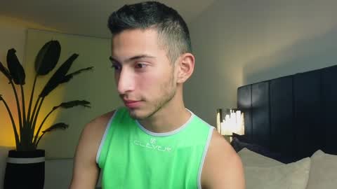 Snapshot of ethan_skiny_ chatting on 19, 12, 2024 Joan online show from 19, 12, 2024