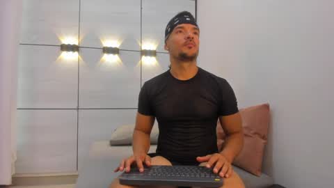 Ethan Steed online show from 29, 4, 2026