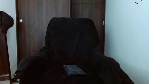 ethangreey1 online show from 25, 1, 2025