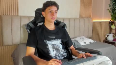 ethanlowell online show from 25, 2, 2026