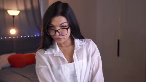 Snapshot of eulabrenneis chatting on 3, 12, 2025 Camila online show from 3, 12, 2025