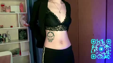 Snapshot of eunabiddlecome chatting on 18, 4, 2026 Kate online show from 18, 4, 2026