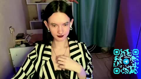 Snapshot of eunabiddlecome chatting on 19, 4, 2026 Kate online show from 19, 4, 2026