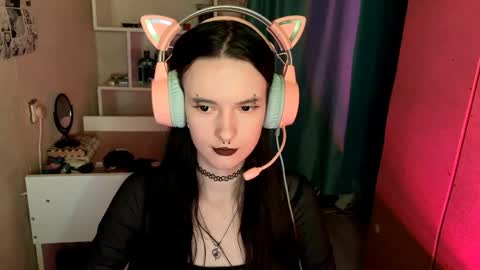 Snapshot of eunabiddlecome chatting on 17, 5, 2026 Kate online show from 17, 5, 2026