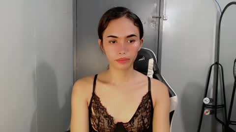 Snapshot of euniceariella21 chatting on 13, 12, 2024 YELLA online show from 13, 12, 2024