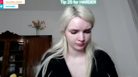 Snapshot of eurocatgirl chatting on 9, 3, 2025 Amber Kawaii online show from 9, 3, 2025