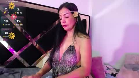 Snapshot of eva_45love chatting on 29, 11, 2025 Eva online show from 29, 11, 2025