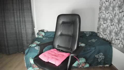 Snapshot of eva_7777 chatting on 5, 3, 2025 Eva online show from 5, 3, 2025