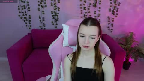 Snapshot of eva__thompson chatting on 13, 5, 2026 Eva online show from 13, 5, 2026
