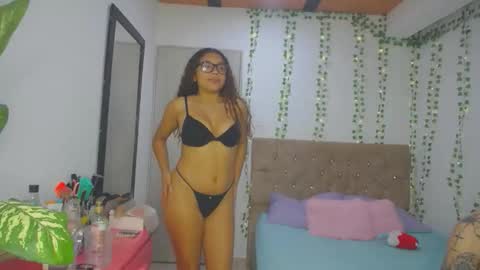 eva_adan19 online show from 18, 3, 2026