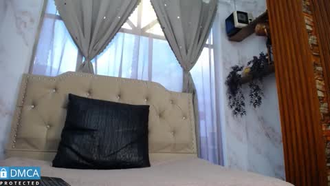 eva delight online show from 12, 9, 2025