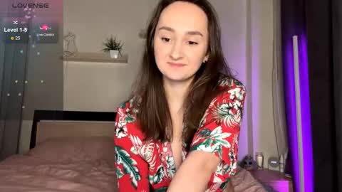 Eva  online show from 9, 10, 2025