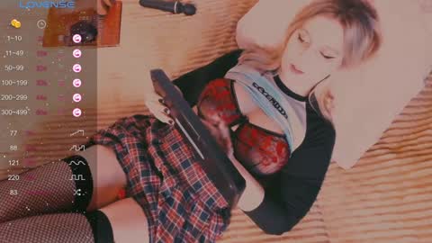 Snapshot of eva_gloss chatting on 10, 12, 2024 Eva online show from 10, 12, 2024