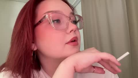 Snapshot of eva_kittenn chatting on 6, 6, 2026 eva_kittenn online show from 6, 6, 2026