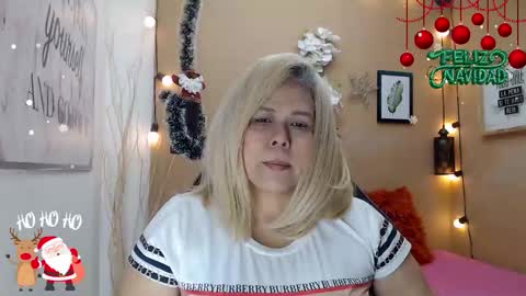 Snapshot of eva_love49 chatting on 19, 12, 2025 eva_love49 online show from 19, 12, 2025