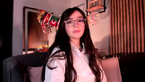 Snapshot of eva_macalliter chatting on 9, 7, 2026 Angelinne online show from 9, 7, 2026