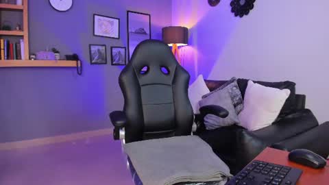 eva_monet online show from 11, 6, 2026