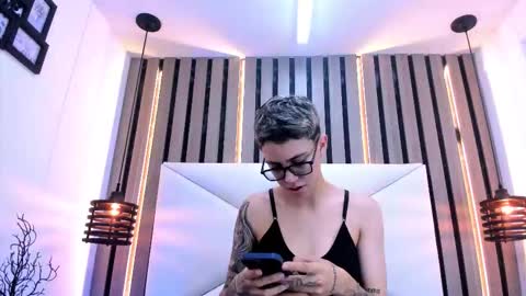 Snapshot of eva_monwalker chatting on 6, 1, 2026 Eva cute online show from 6, 1, 2026
