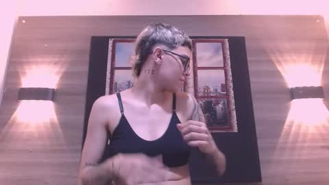 Snapshot of eva_monwalker chatting on 7, 1, 2026 Eva cute online show from 7, 1, 2026