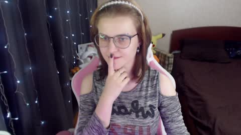 Snapshot of eva_orchid chatting on 12, 1, 2025 Eva online show from 12, 1, 2025