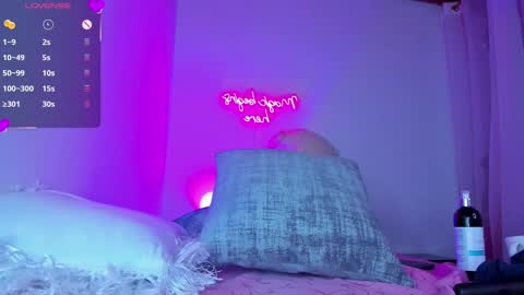 Eva Shinee online show from 24, 2, 2025