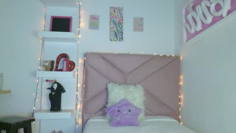 Eva Sin online show from 8, 4, 2026