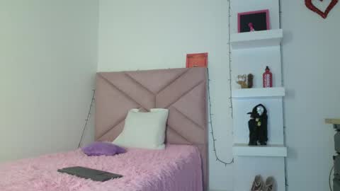 Snapshot of eva_sin18 chatting on 3, 5, 2026 Eva Sin online show from 3, 5, 2026