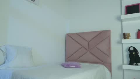 Snapshot of eva_sin18 chatting on 14, 5, 2026 Eva Sin online show from 14, 5, 2026