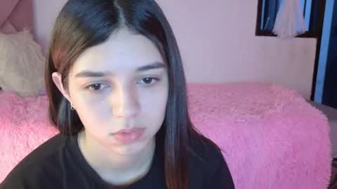 Snapshot of eva_sin18 chatting on 24, 5, 2026 Eva Sin online show from 24, 5, 2026