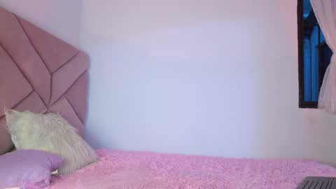 Snapshot of eva_sin18 chatting on 27, 5, 2026 Eva Sin online show from 27, 5, 2026