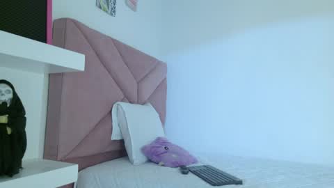 Snapshot of eva_sin18 chatting on 2, 6, 2026 Eva Sin online show from 2, 6, 2026