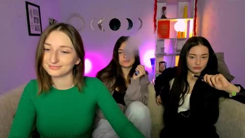 Snapshot of eva_smiith_ chatting on 28, 4, 2026 Eva online show from 28, 4, 2026