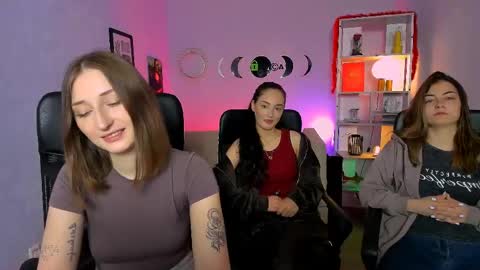 Snapshot of eva_smiith_ chatting on 27, 5, 2026 Eva online show from 27, 5, 2026