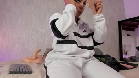 Eva online show from 6, 11, 2025