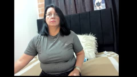 Snapshot of evaaross chatting on 12, 1, 2025 Eva online show from 12, 1, 2025