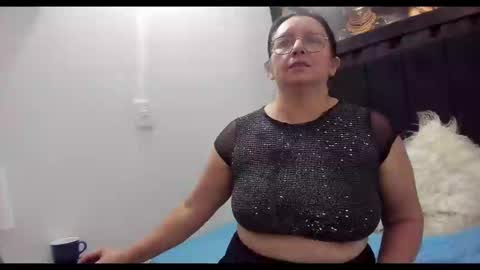 Snapshot of evaaross chatting on 11, 2, 2025 Eva online show from 11, 2, 2025