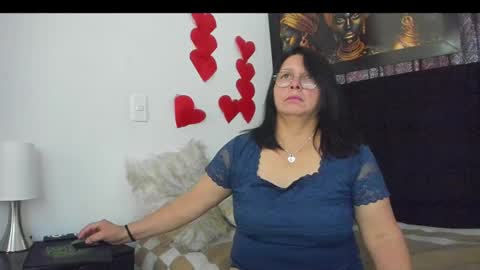 Snapshot of evaaross chatting on 23, 2, 2025 Eva online show from 23, 2, 2025