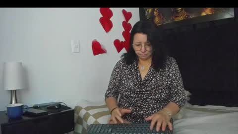 Snapshot of evaaross chatting on 5, 3, 2025 Eva online show from 5, 3, 2025