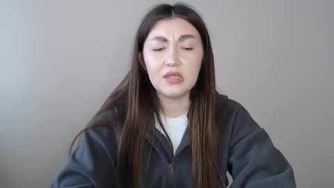 Evachaturbatte online show from 8, 4, 2026