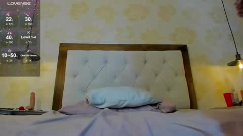 E V A  online show from 5, 2, 2025