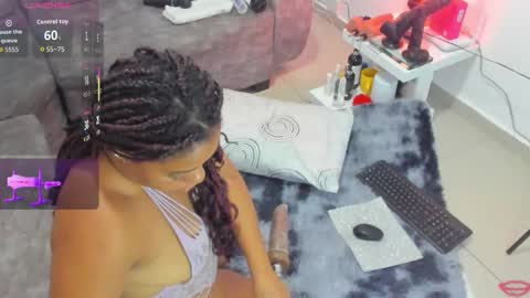 evahalston online show from 5, 11, 2025